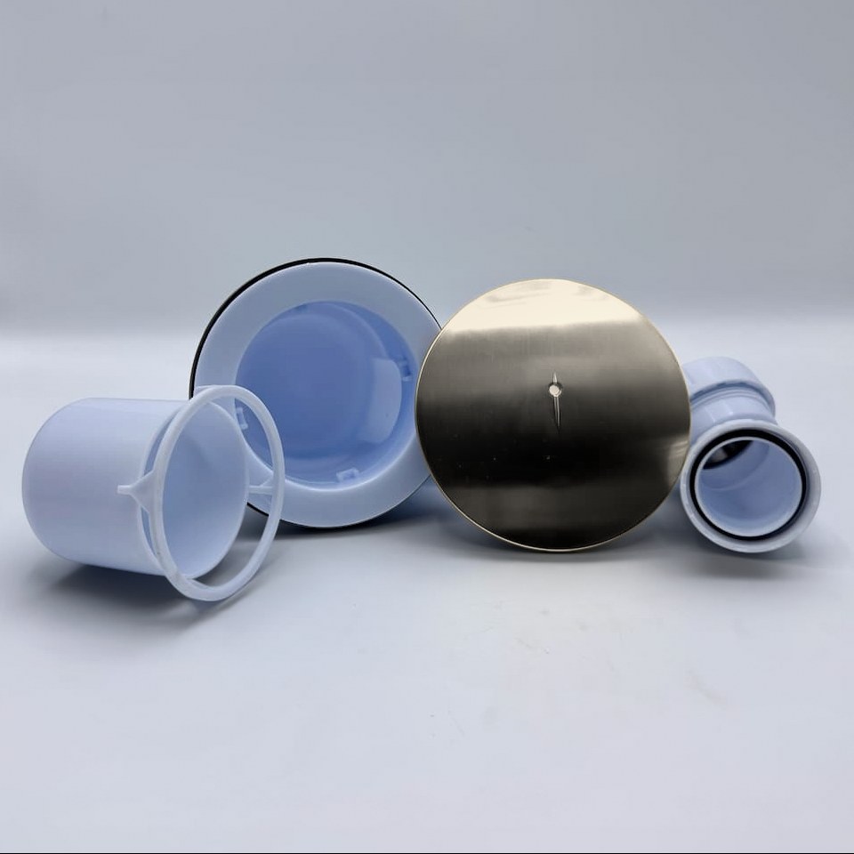 Omnitone shower waste in BS 4800 08 B 15 Magnolia